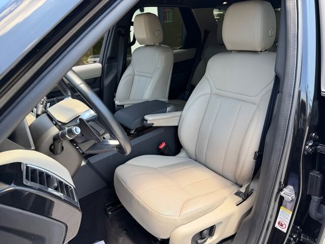 2019 Land Rover Discovery in Knoxville, TN 37920 - 18145217 13