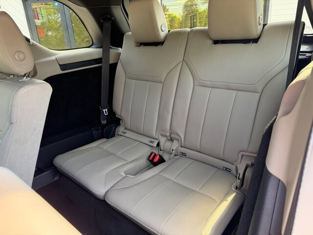 2019 Land Rover Discovery in Knoxville, TN 37920 - 18145217 15