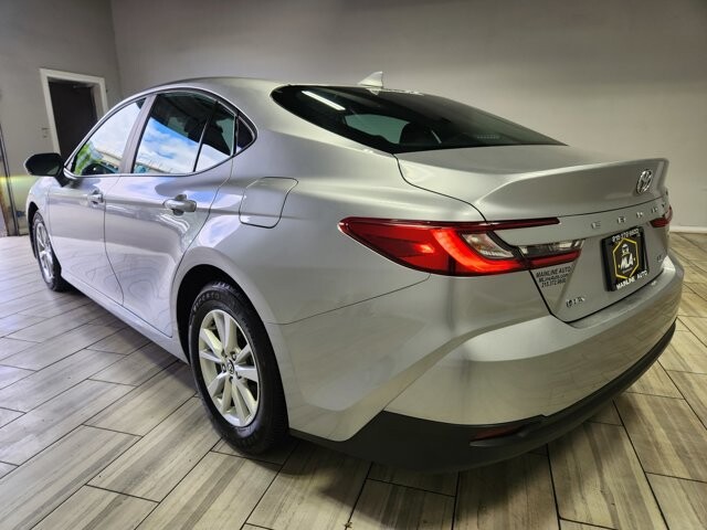 2025 Toyota Camry in Cinnaminson, NJ 08077 - 18145218 3