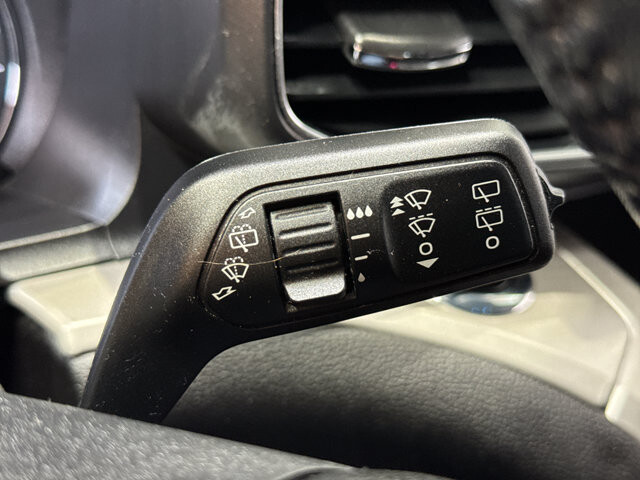 2022 Ford Explorer in Burlington, WI 53105 - 18145227 26