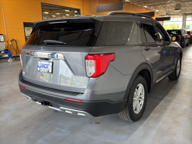 2022 Ford Explorer in Burlington, WI 53105 - 18145227 5