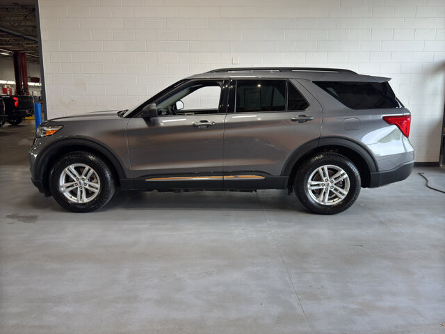 2022 Ford Explorer in Burlington, WI 53105 - 18145227 2