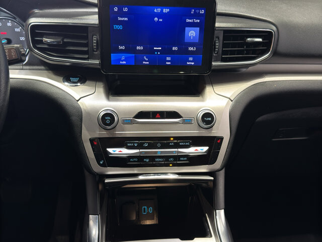 2022 Ford Explorer in Burlington, WI 53105 - 18145227 28