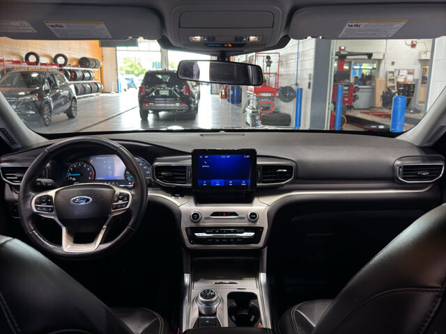 2022 Ford Explorer in Burlington, WI 53105 - 18145227 13