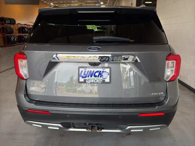 2022 Ford Explorer in Burlington, WI 53105 - 18145227 4