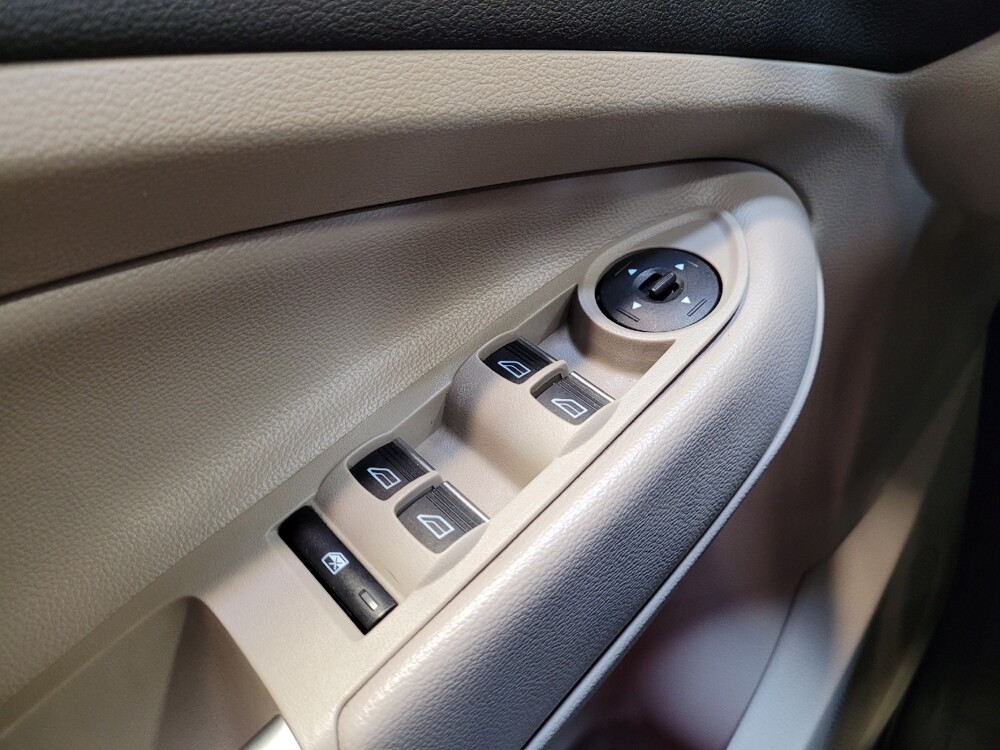 2017 Ford Escape in Riverside, CA 92504 - 18145244 27