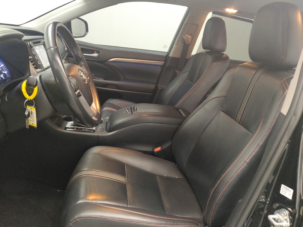 2019 Toyota Highlander in Duluth, GA 30096 - 18145250 17