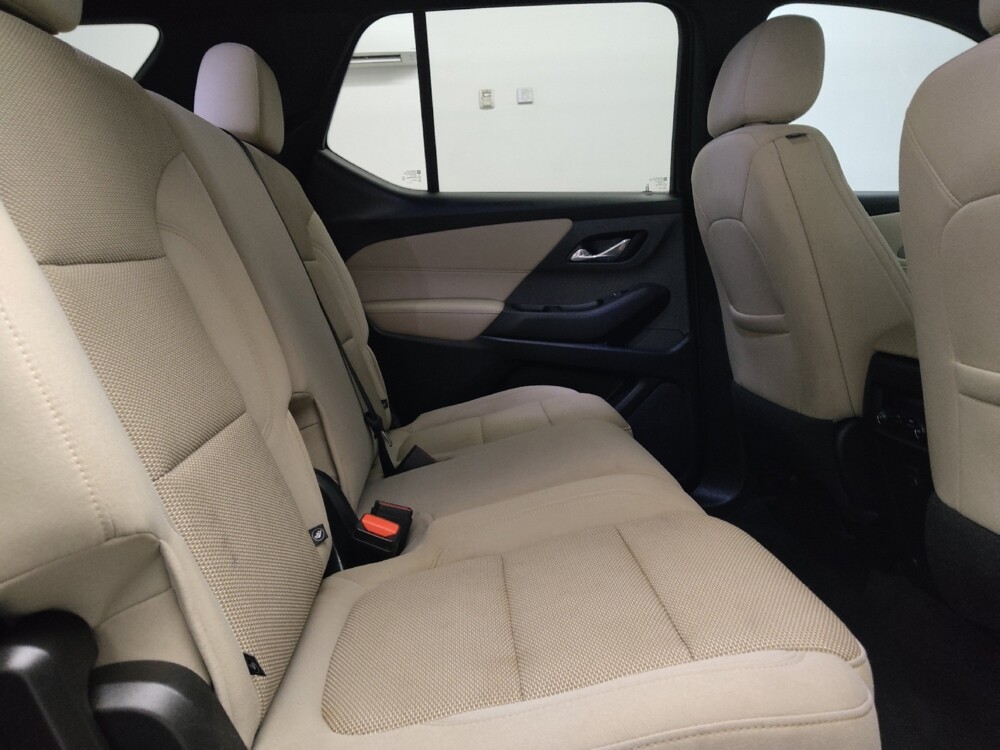 2022 Chevrolet Traverse in Fort Worth, TX 76116 - 18145284 19