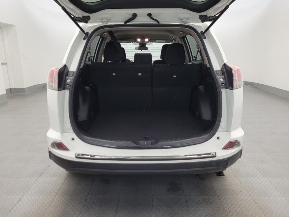 2018 Toyota RAV4 in Tucson, AZ 85705 - 18145288 29