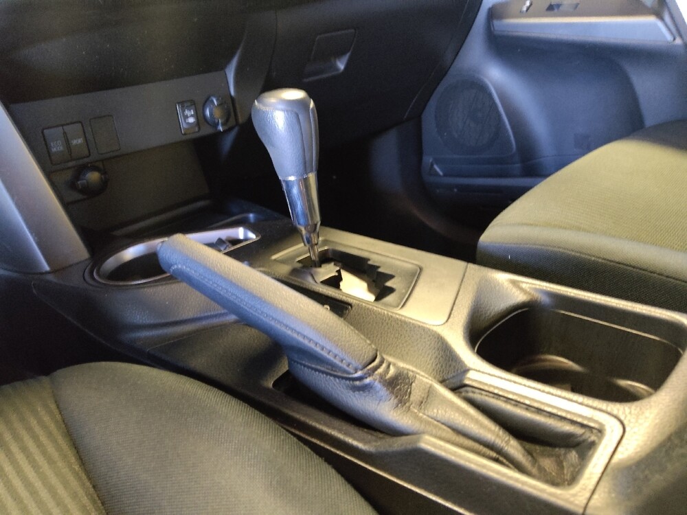 2018 Toyota RAV4 in Tucson, AZ 85705 - 18145288 26