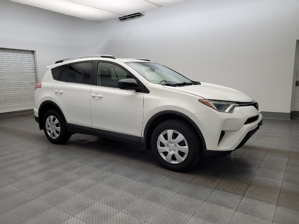 2018 Toyota RAV4 in Tucson, AZ 85705 - 18145288 11