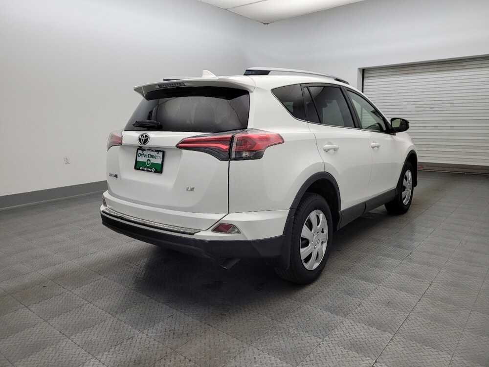2018 Toyota RAV4 in Tucson, AZ 85705 - 18145288 9