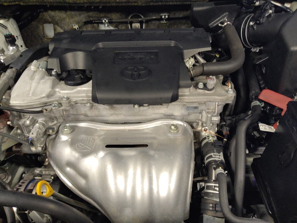 2018 Toyota RAV4 in Tucson, AZ 85705 - 18145288 30