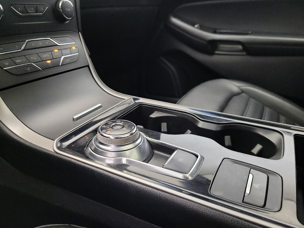 2019 Ford Edge in Phoenix, AZ 85022 - 18145293 26