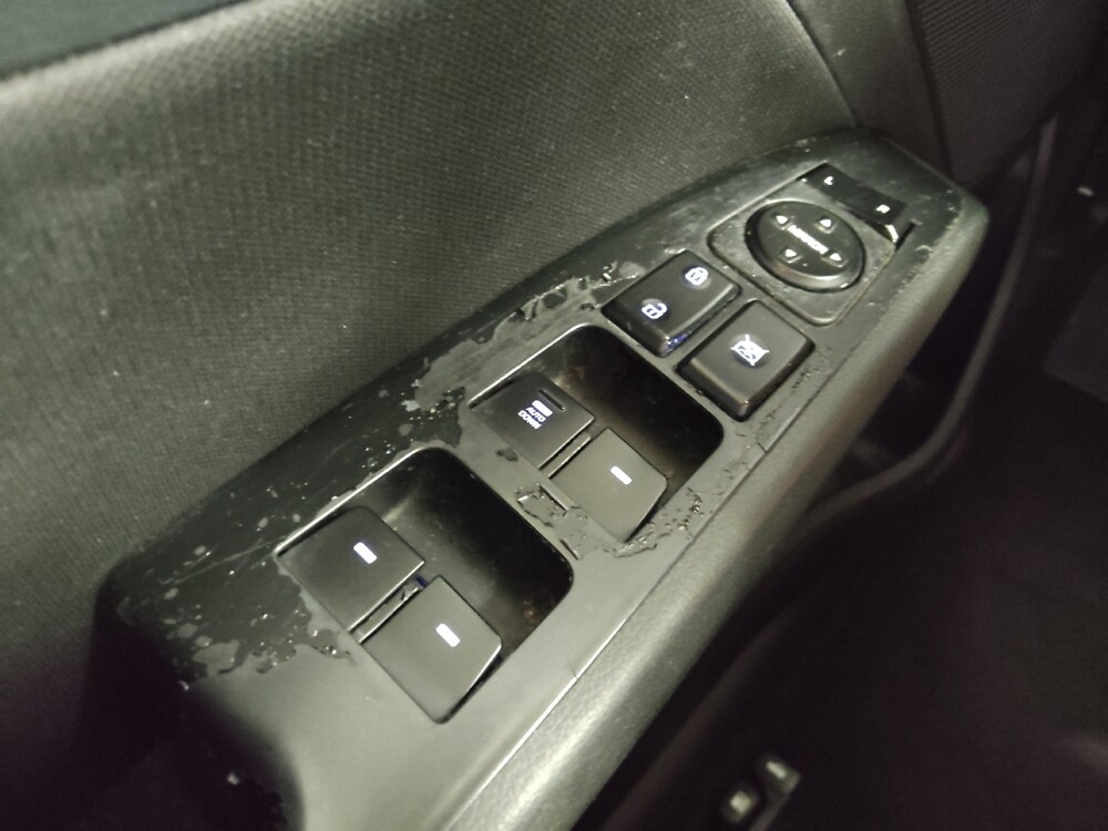 2020 Hyundai Elantra in Tampa, FL 33619 - 18145308 27