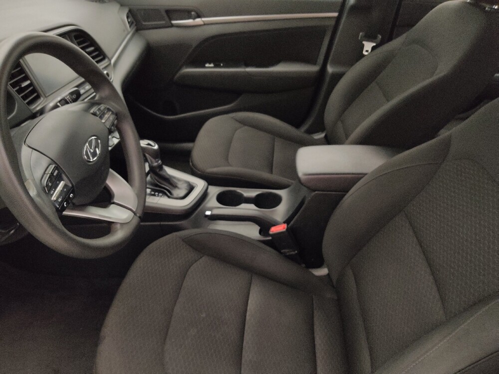 2020 Hyundai Elantra in Tampa, FL 33619 - 18145308 17