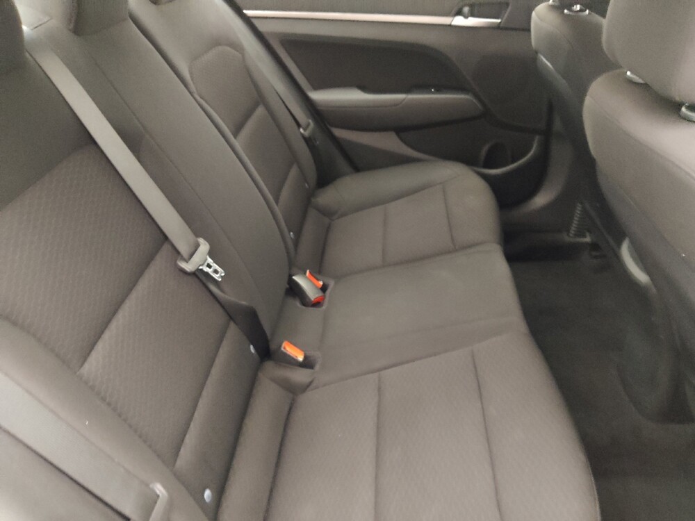 2020 Hyundai Elantra in Tampa, FL 33619 - 18145308 19