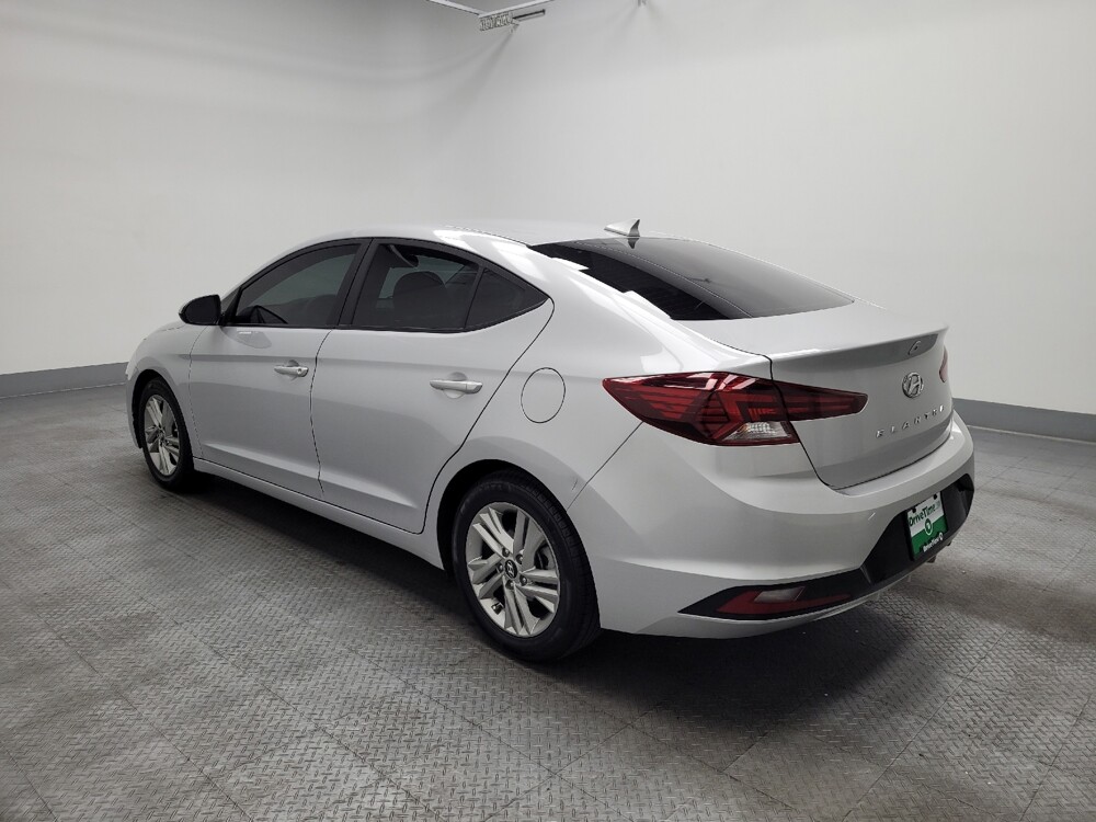 2019 Hyundai Elantra in Las Vegas, NV 89102 - 18145311 3