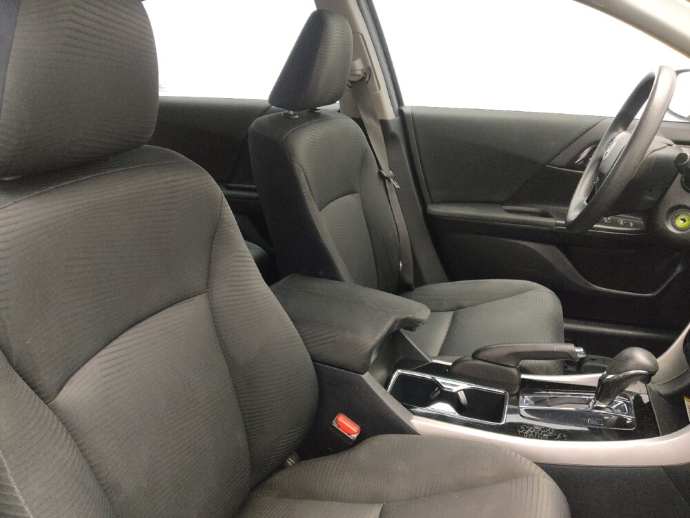 2016 Honda Accord in Ocala, FL 34471 - 18145321 21