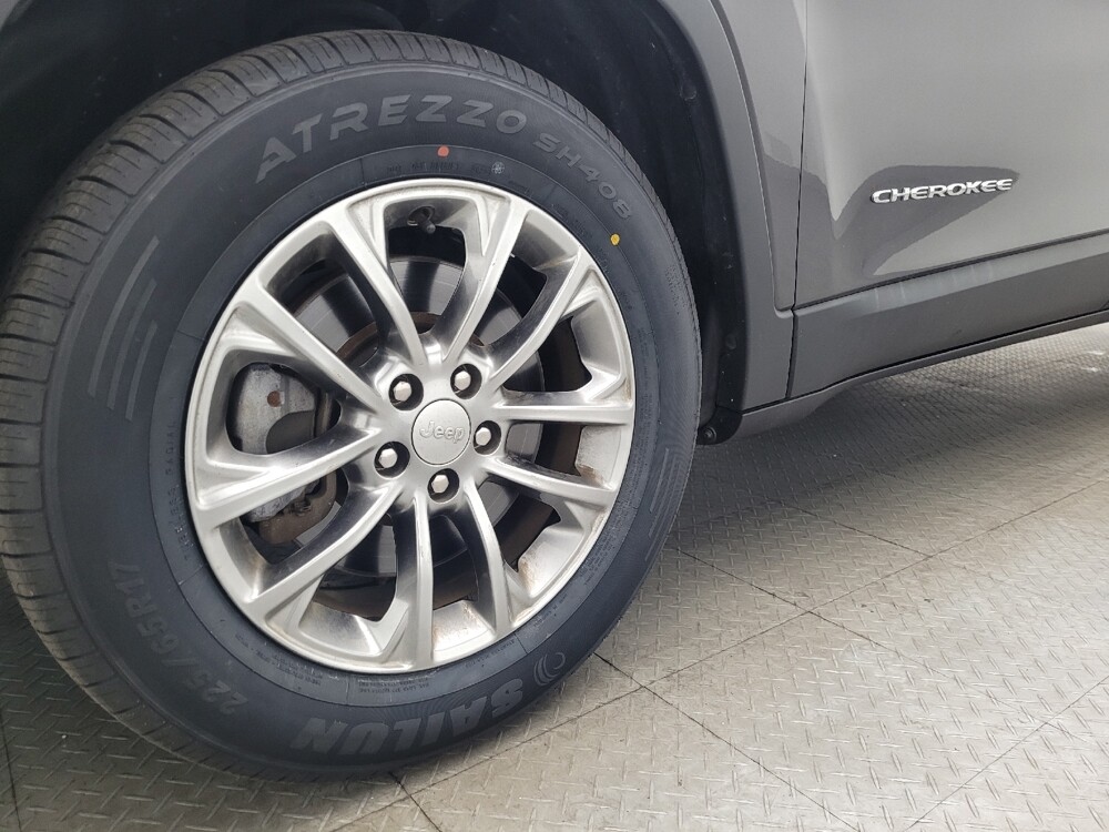 2020 Jeep Cherokee in Miami, FL 33157 - 18145325 31