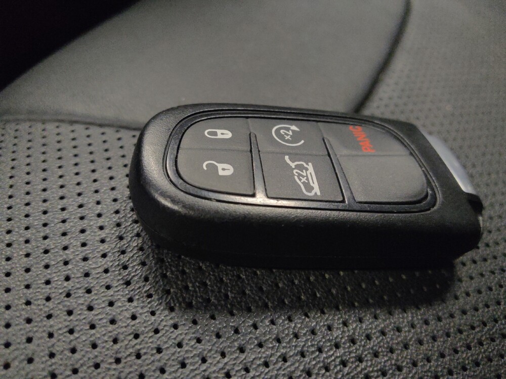 2021 Jeep Cherokee in Glendale, AZ 85301 - 18145358 32