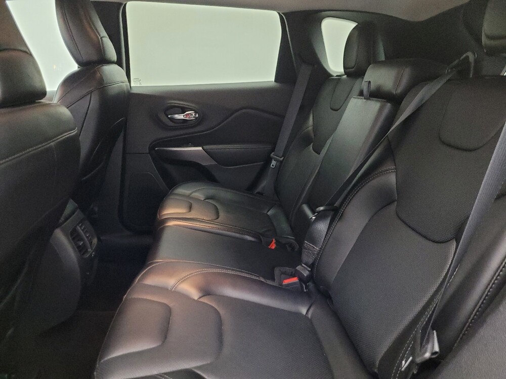 2021 Jeep Cherokee in Glendale, AZ 85301 - 18145358 18