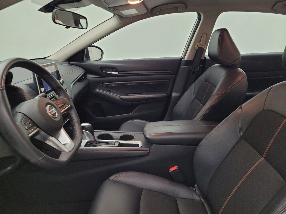2022 Nissan Altima in Miamisburg, OH 45342 - 18145365 17