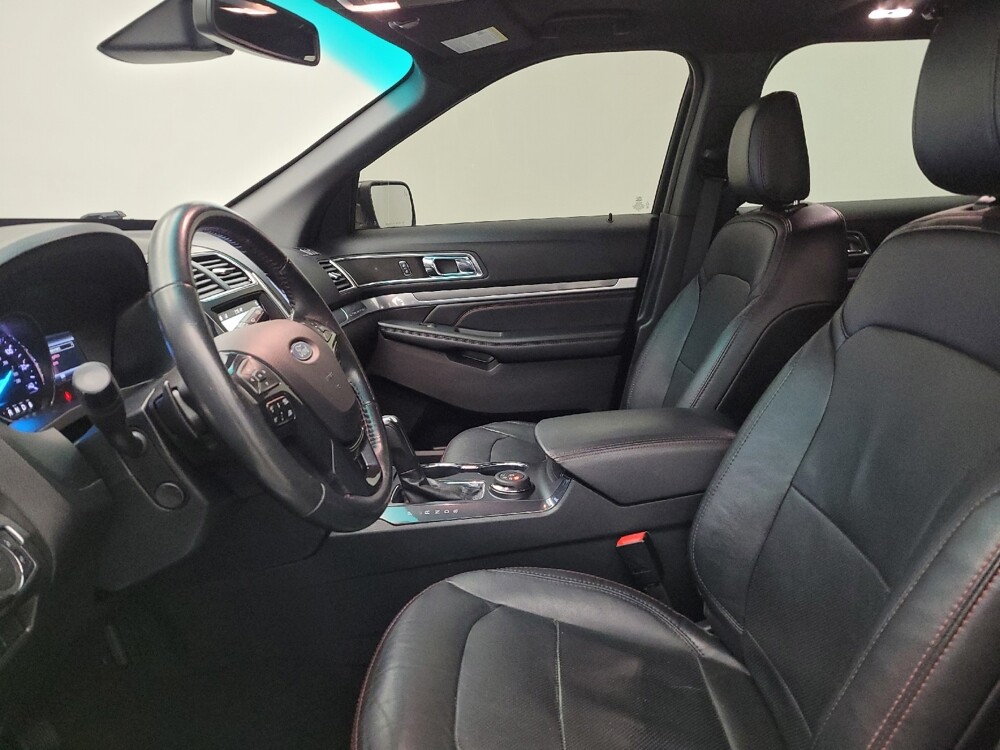 2019 Ford Explorer in Maple Heights, OH 44137 - 18145368 17