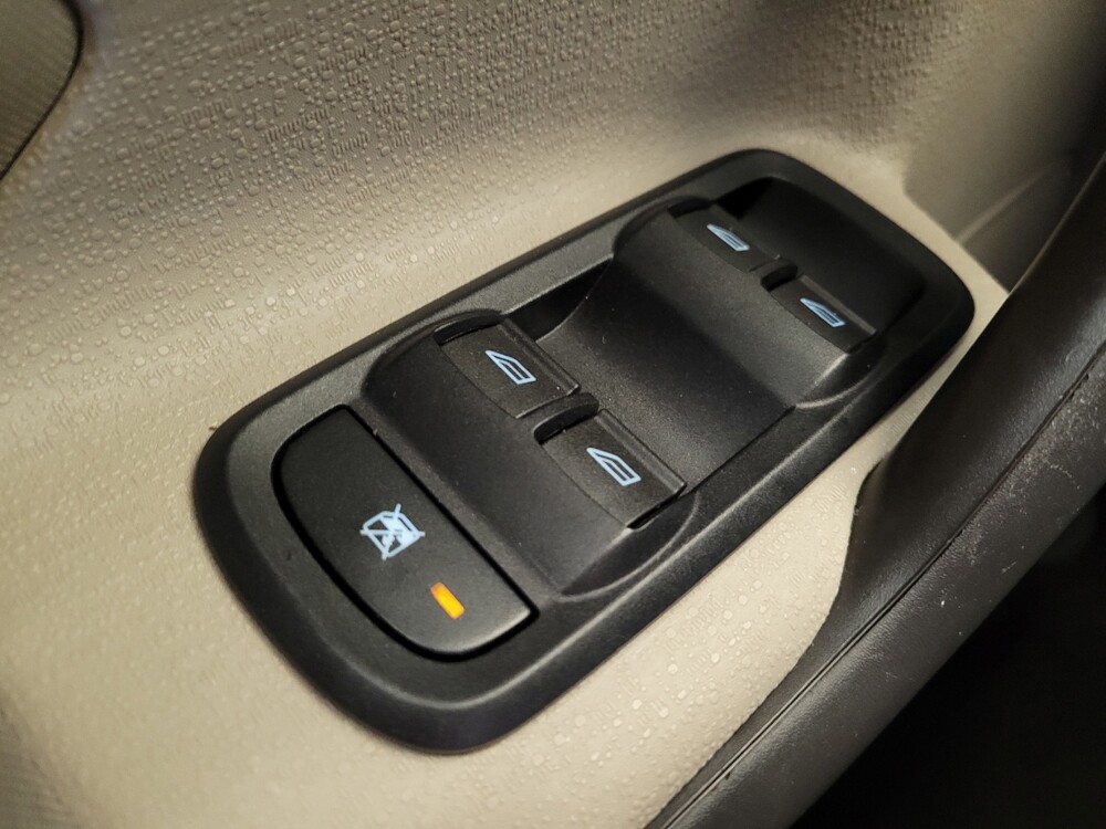 2016 Ford Fiesta in Maple Heights, OH 44137 - 18145369 27
