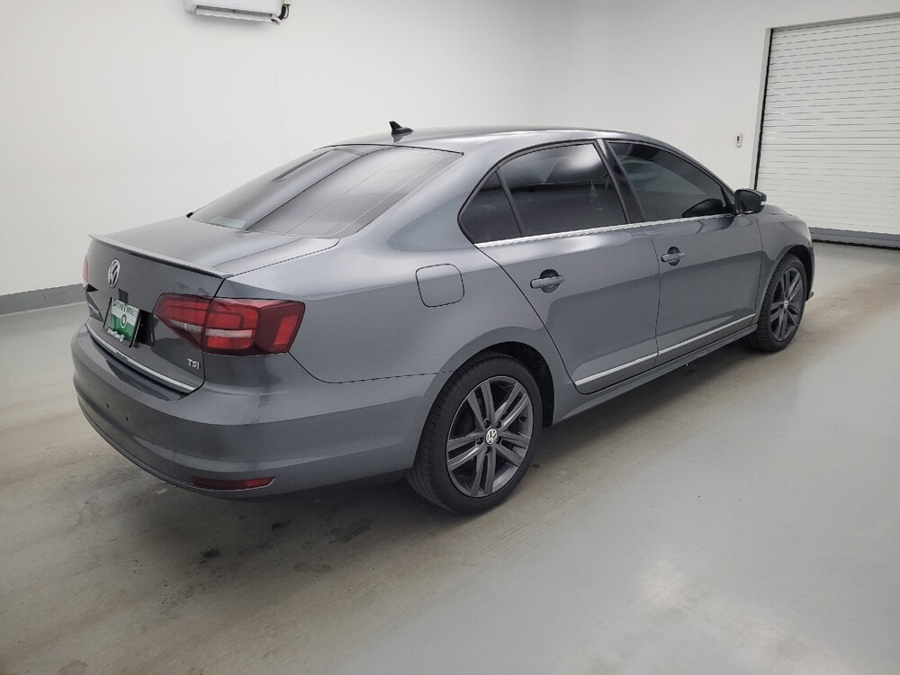 2018 Volkswagen Jetta in Maple Heights, OH 44137 - 18145374 10