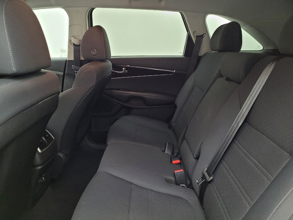 2019 Kia Sorento in Louisville, KY 40258 - 18145375 18
