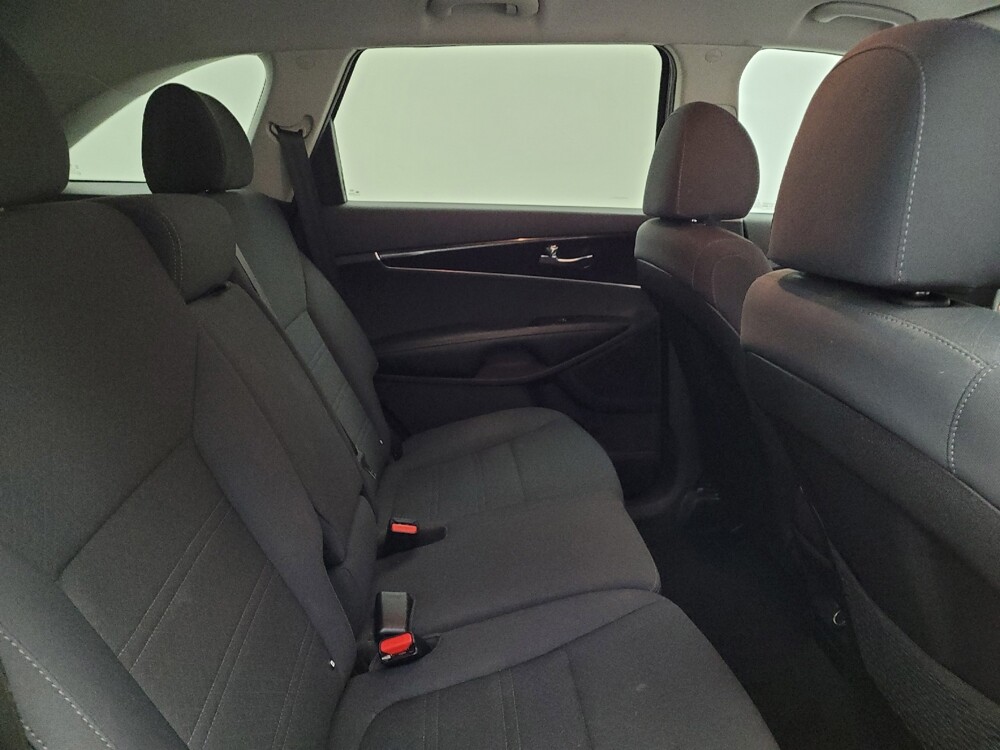 2019 Kia Sorento in Louisville, KY 40258 - 18145375 19