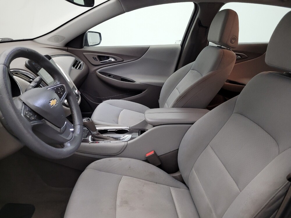 2016 Chevrolet Malibu in Maple Heights, OH 44137 - 18145376 17