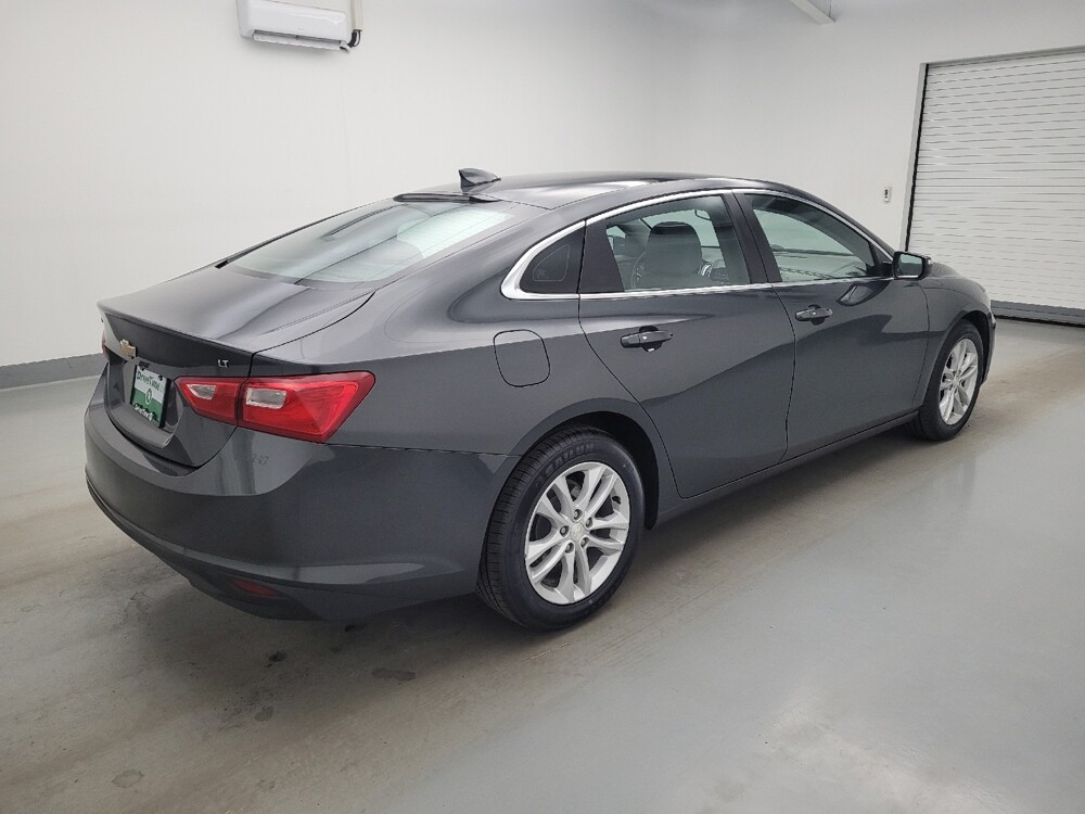 2016 Chevrolet Malibu in Maple Heights, OH 44137 - 18145376 10