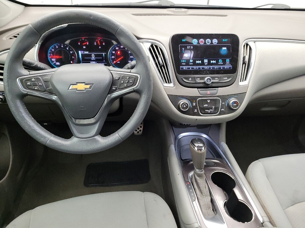 2016 Chevrolet Malibu in Maple Heights, OH 44137 - 18145376 22