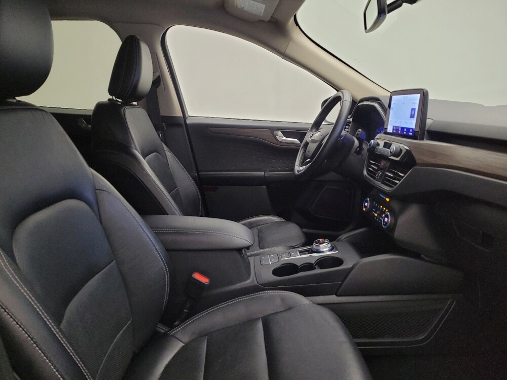 2020 Ford Escape in Miamisburg, OH 45342 - 18145379 21