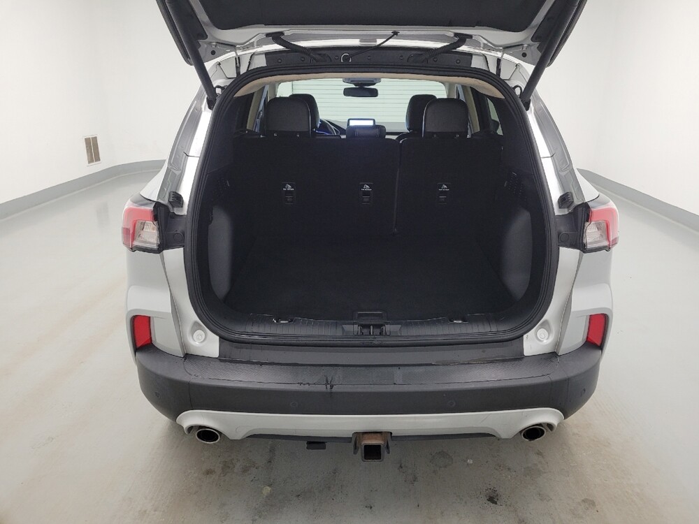 2020 Ford Escape in Miamisburg, OH 45342 - 18145379 29