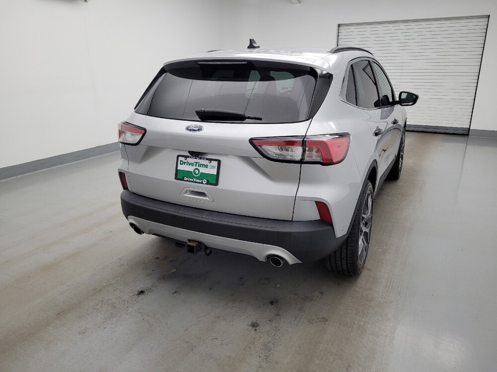 2020 Ford Escape in Miamisburg, OH 45342 - 18145379 7