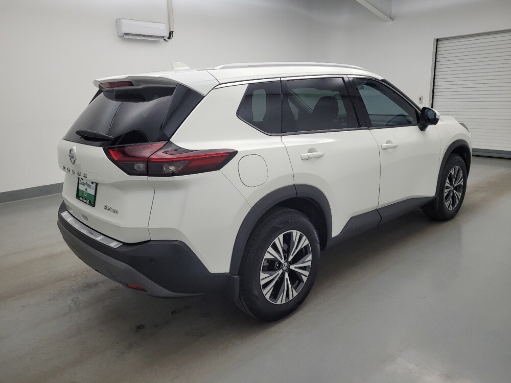 2021 Nissan Rogue in Maple Heights, OH 44137 - 18145381 10