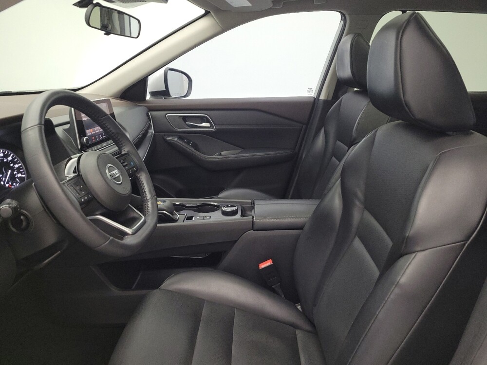 2021 Nissan Rogue in Maple Heights, OH 44137 - 18145381 17
