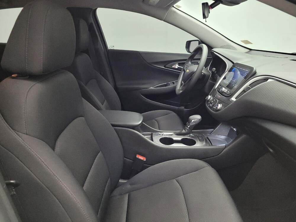 2023 Chevrolet Malibu in Maple Heights, OH 44137 - 18145384 21
