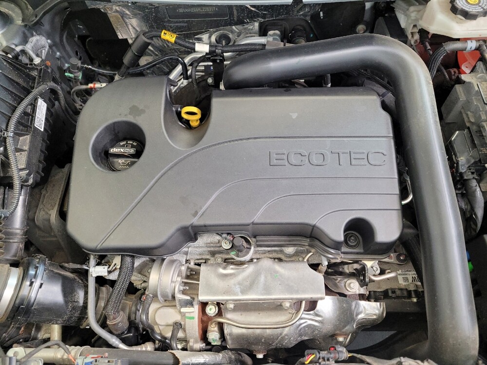 2024 Chevrolet Equinox in Maple Heights, OH 44137 - 18145387 30