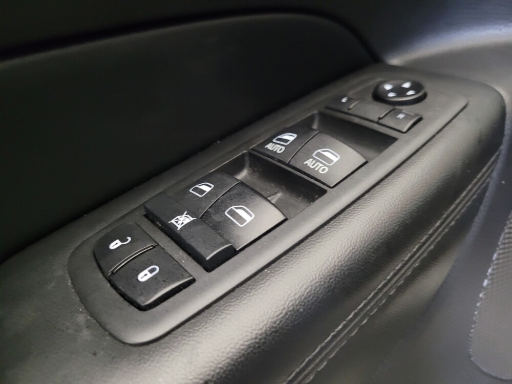 2019 Jeep Grand Cherokee in Pittsburgh, PA 15236 - 18145401 27