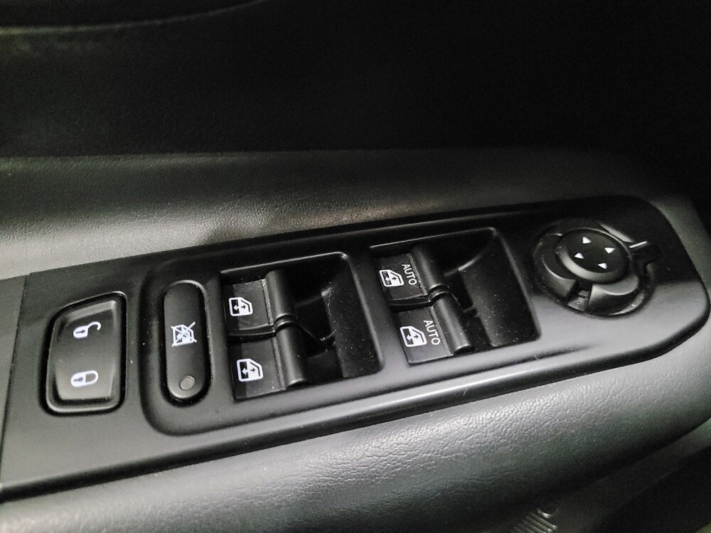 2020 Jeep Renegade in Temple Hills, MD 20746 - 18145405 27
