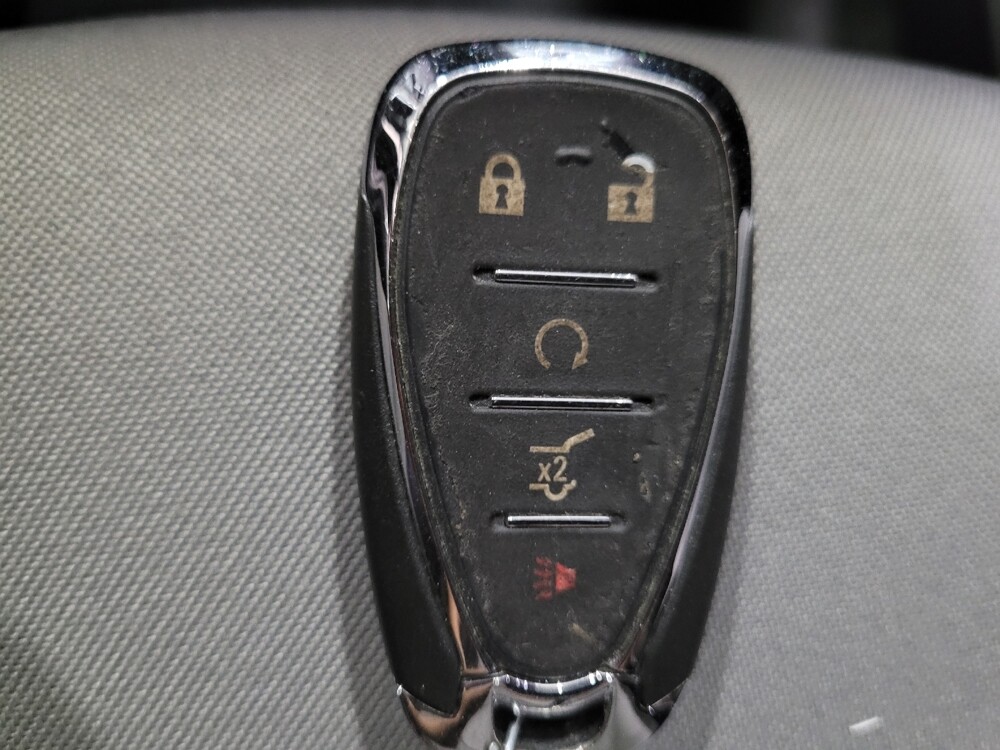 2019 Chevrolet Equinox in Chesapeake, VA 23320 - 18145406 32