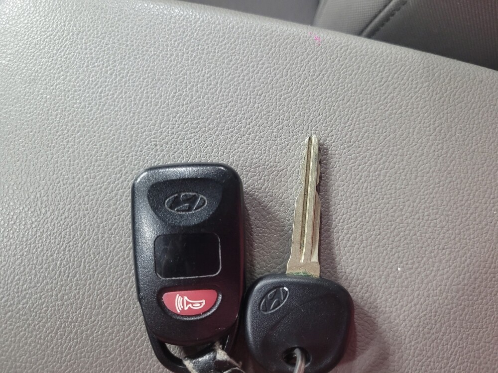 2020 Hyundai Elantra in Union City, GA 30291 - 18145416 32