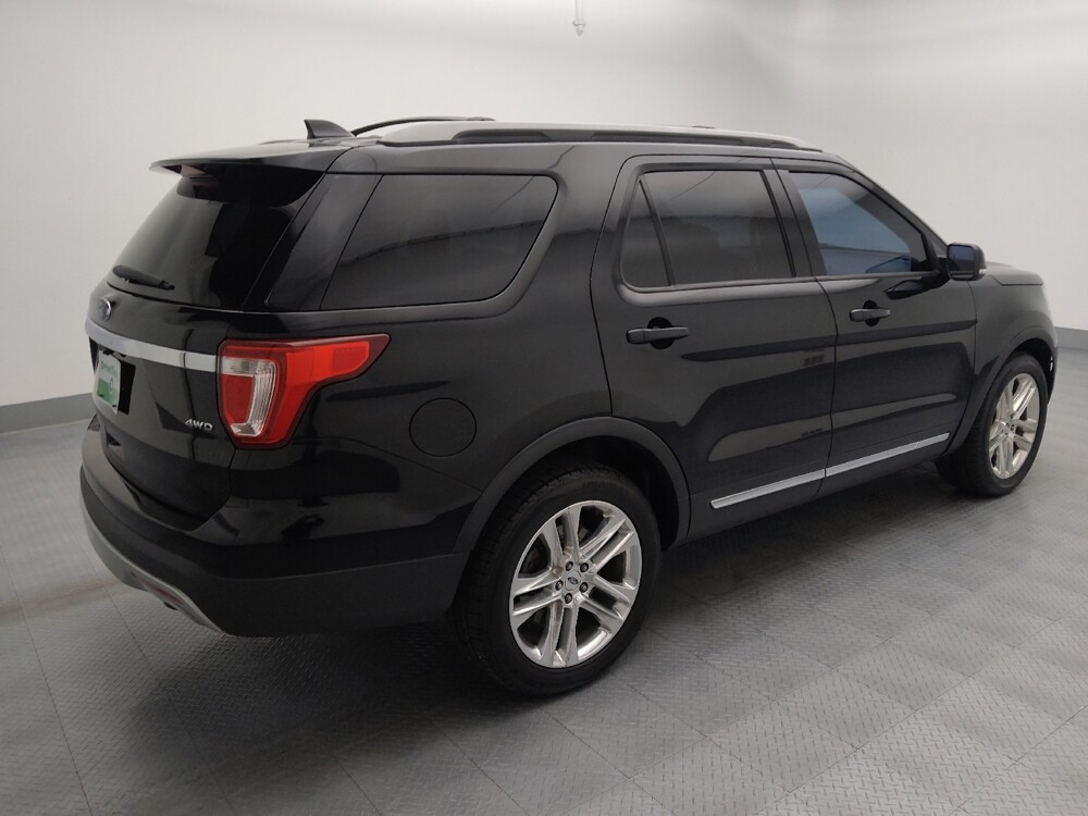 2016 Ford Explorer in Topeka, KS 66611 - 18145418 10
