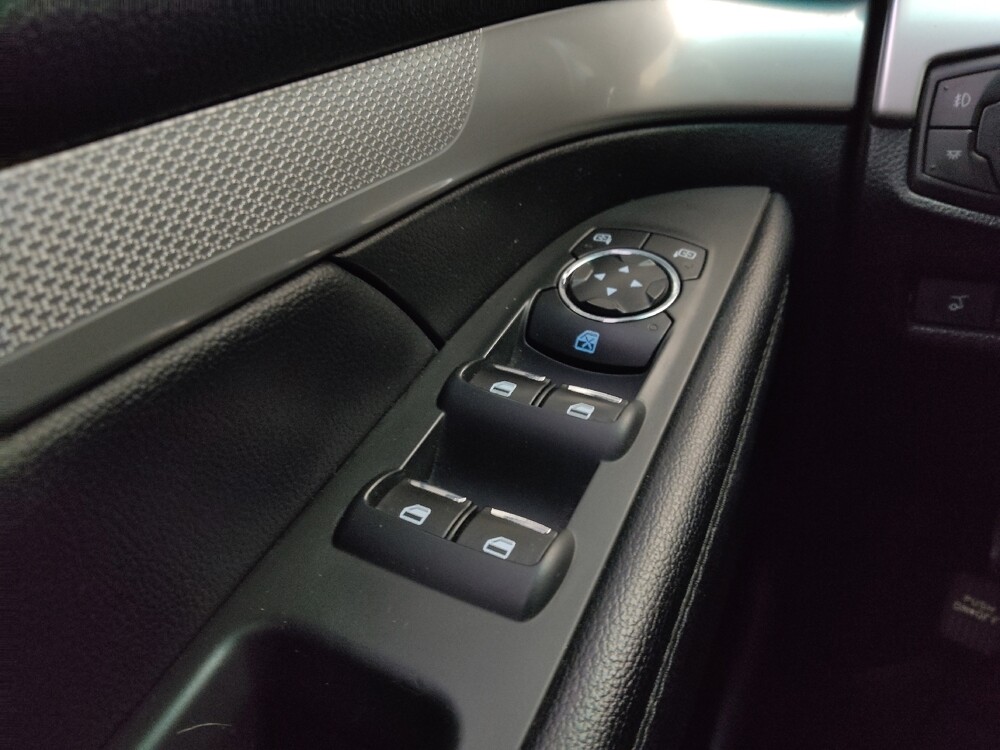 2016 Ford Explorer in Topeka, KS 66611 - 18145418 27