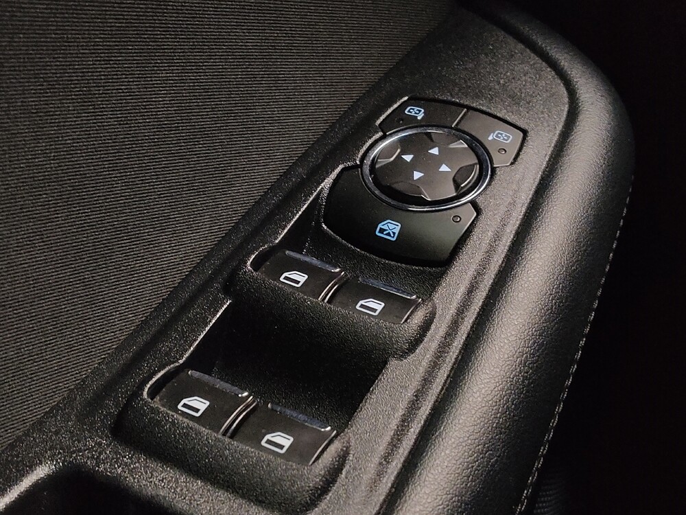2018 Ford Edge in Topeka, KS 66611 - 18145419 27