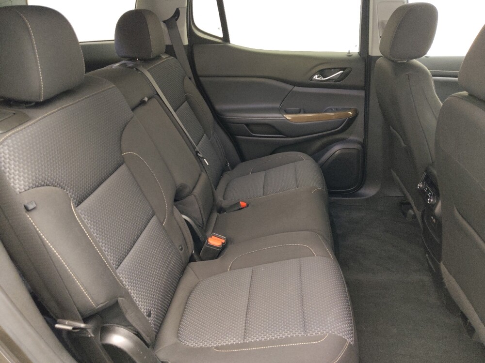 2020 GMC Acadia in Topeka, KS 66611 - 18145423 19
